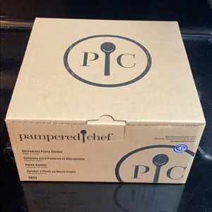 Pampered Chef Microwave Pasta Cooker